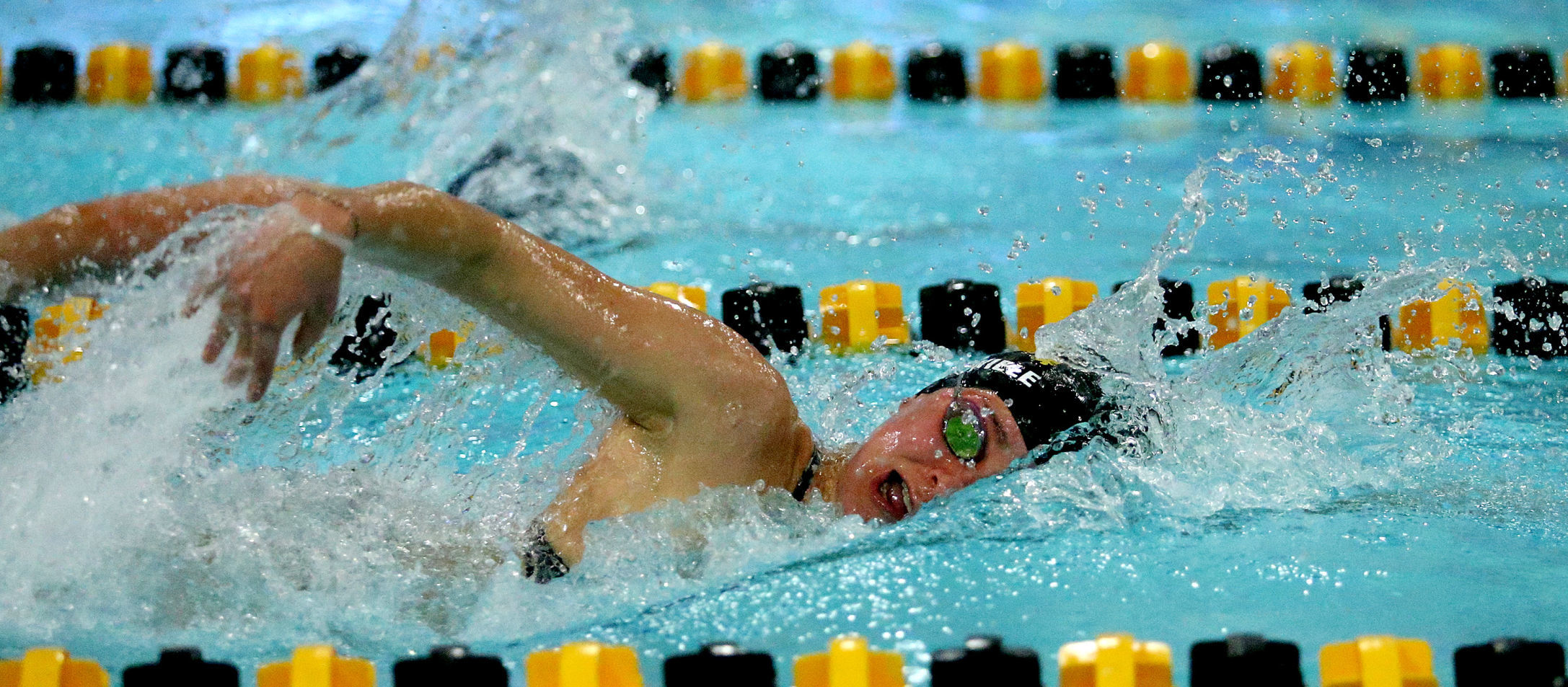 100218-Bett-PV-Swimming-008